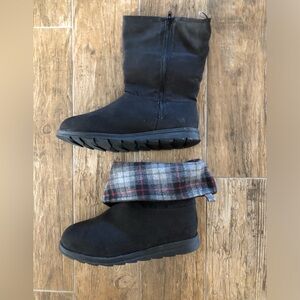 Low shaft boot by Muk Luks